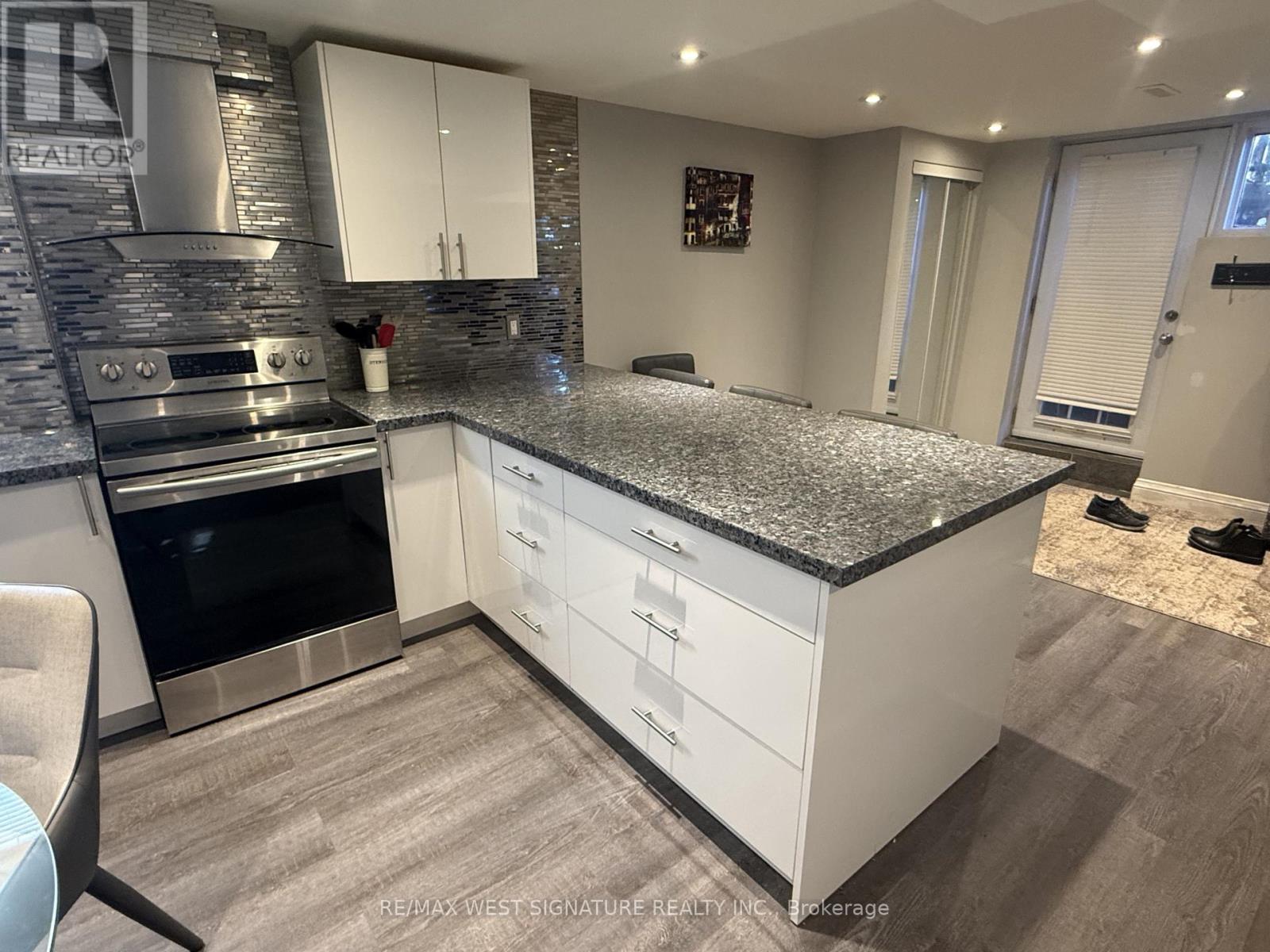 Bsmt - 39 Ellis Avenue, King, Ontario  L0G 1N0 - Photo 6 - N12841256