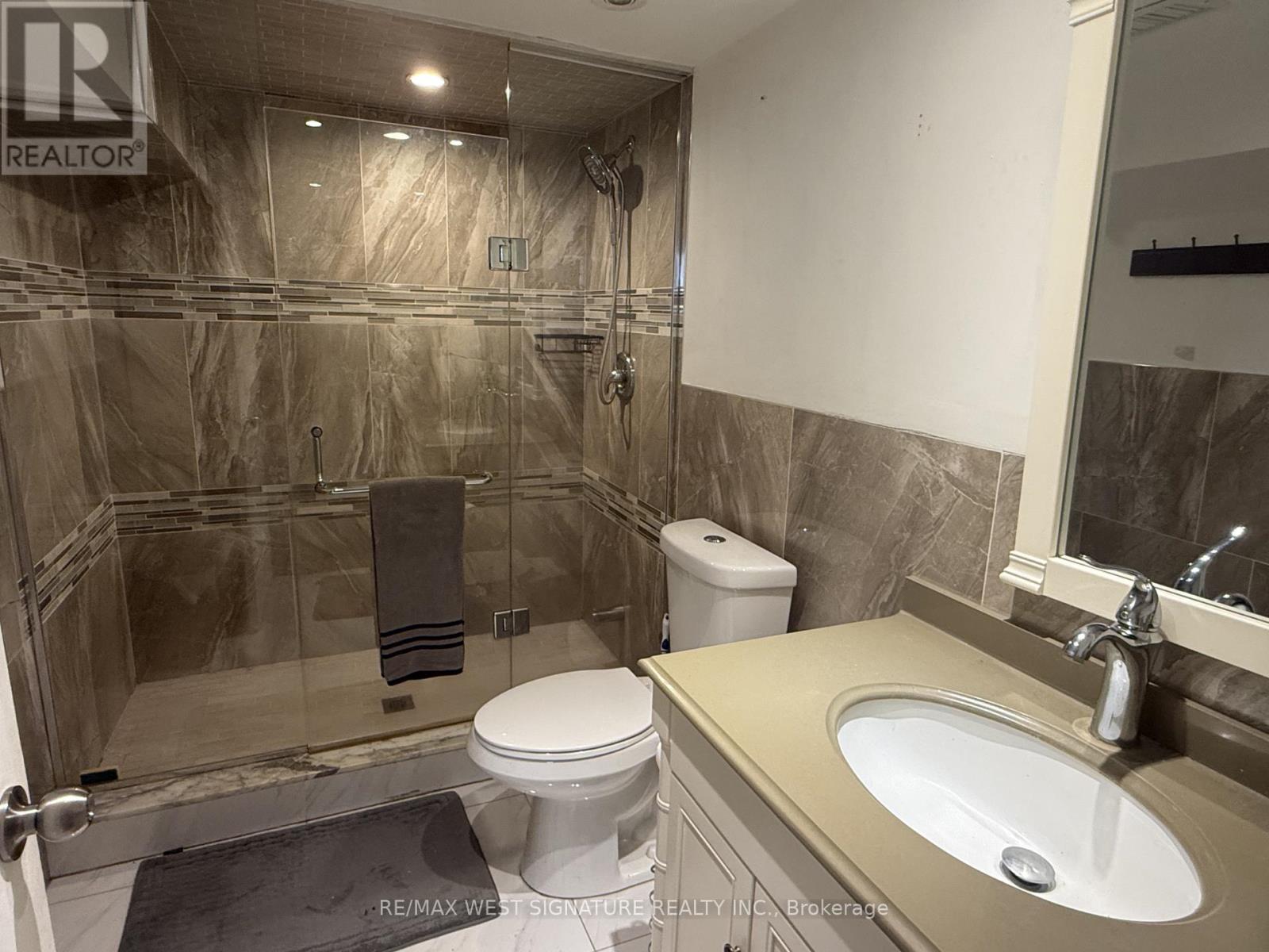 Bsmt - 39 Ellis Avenue, King, Ontario  L0G 1N0 - Photo 11 - N12841256