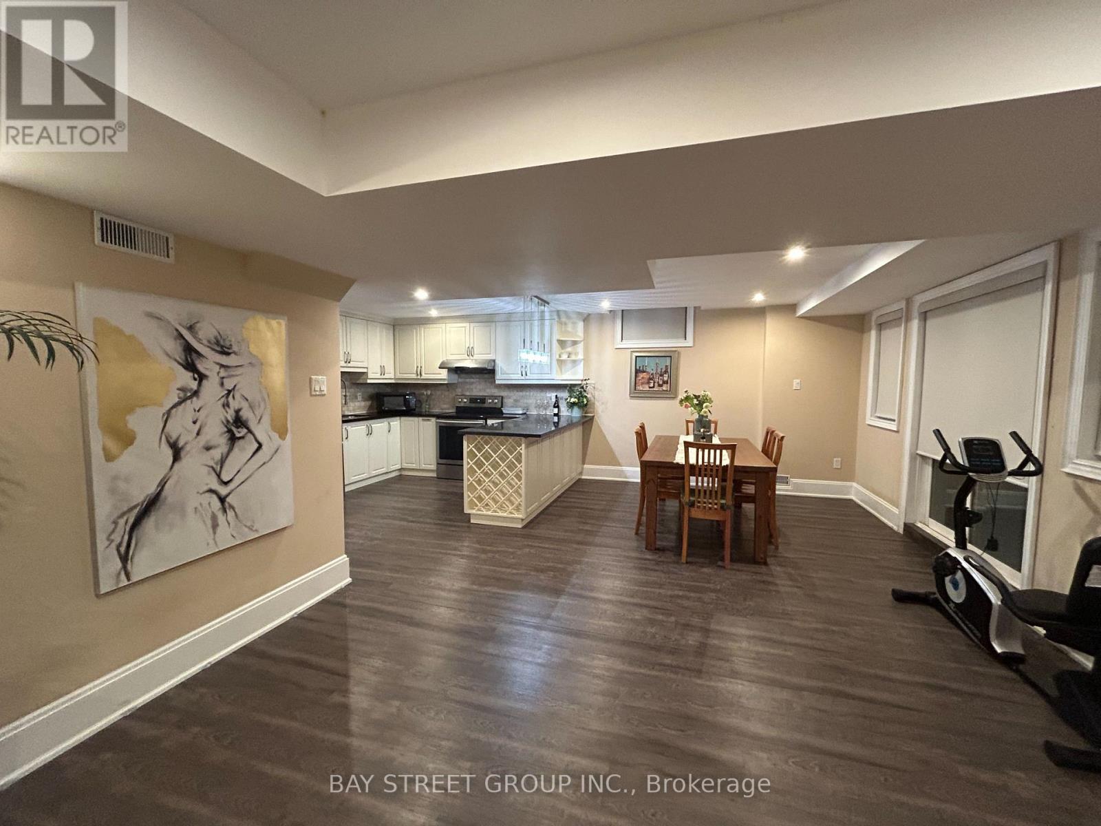 109 Hua Du Avenue, Markham, Ontario  L6C 0P9 - Photo 7 - N12745894