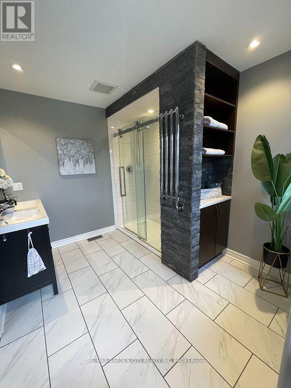 6456 Armelina Crescent, Niagara Falls, Ontario  L2H 0B4 - Photo 27 - X12837584