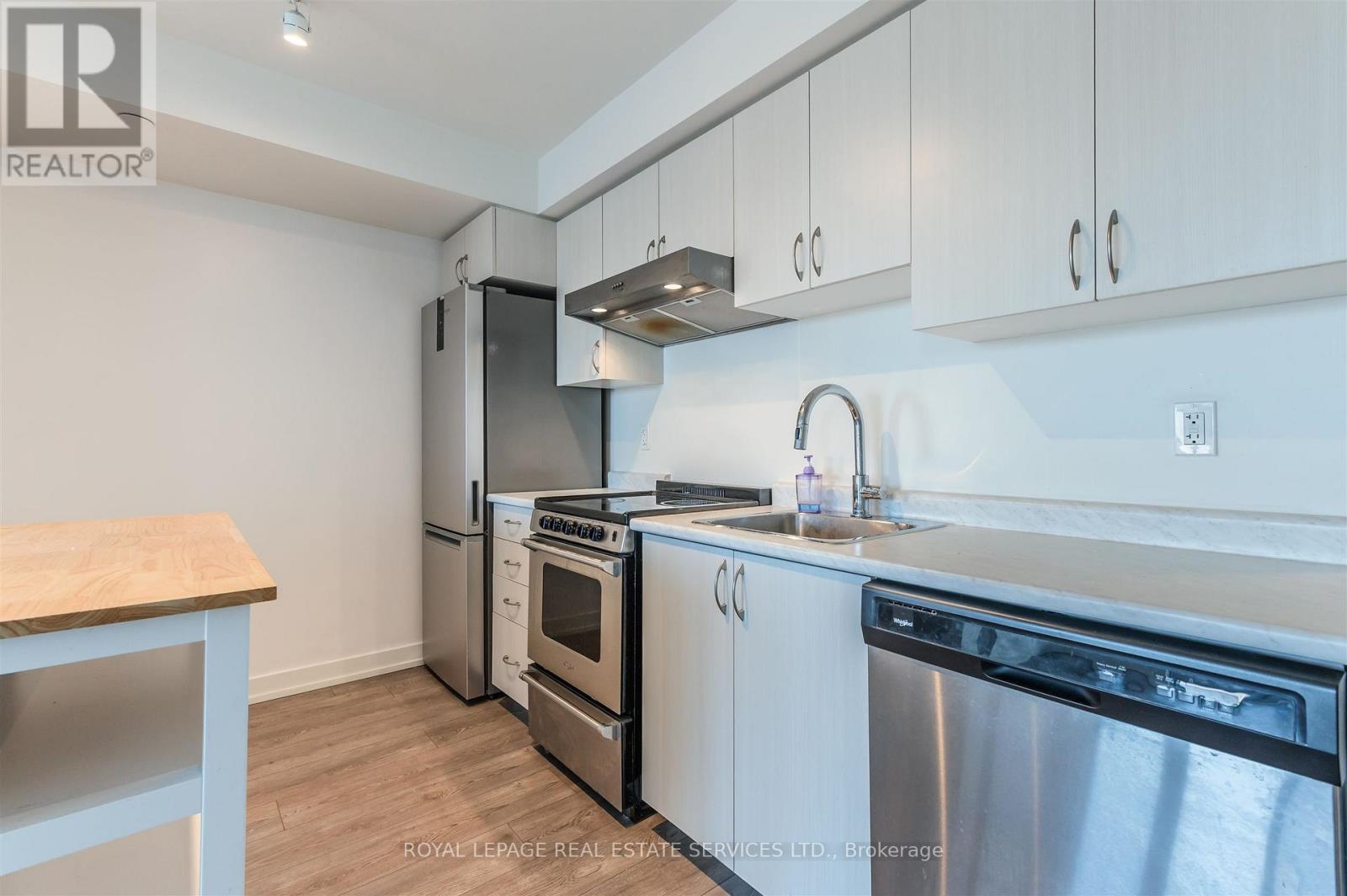 1907 - 10 Wilby Crescent, Toronto, Ontario  M9N 0B6 - Photo 11 - W12841668