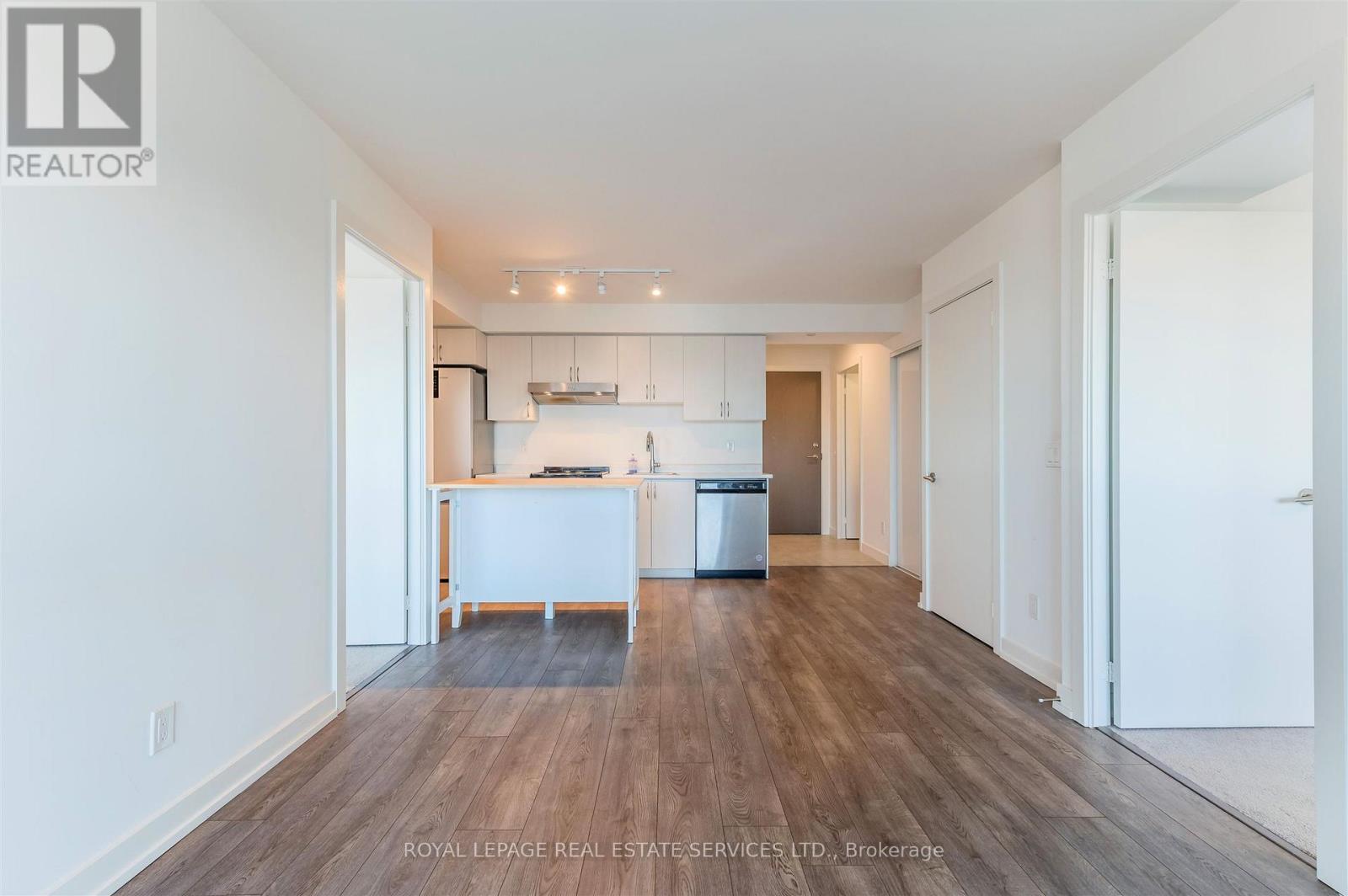 1907 - 10 Wilby Crescent, Toronto, Ontario  M9N 0B6 - Photo 14 - W12841668