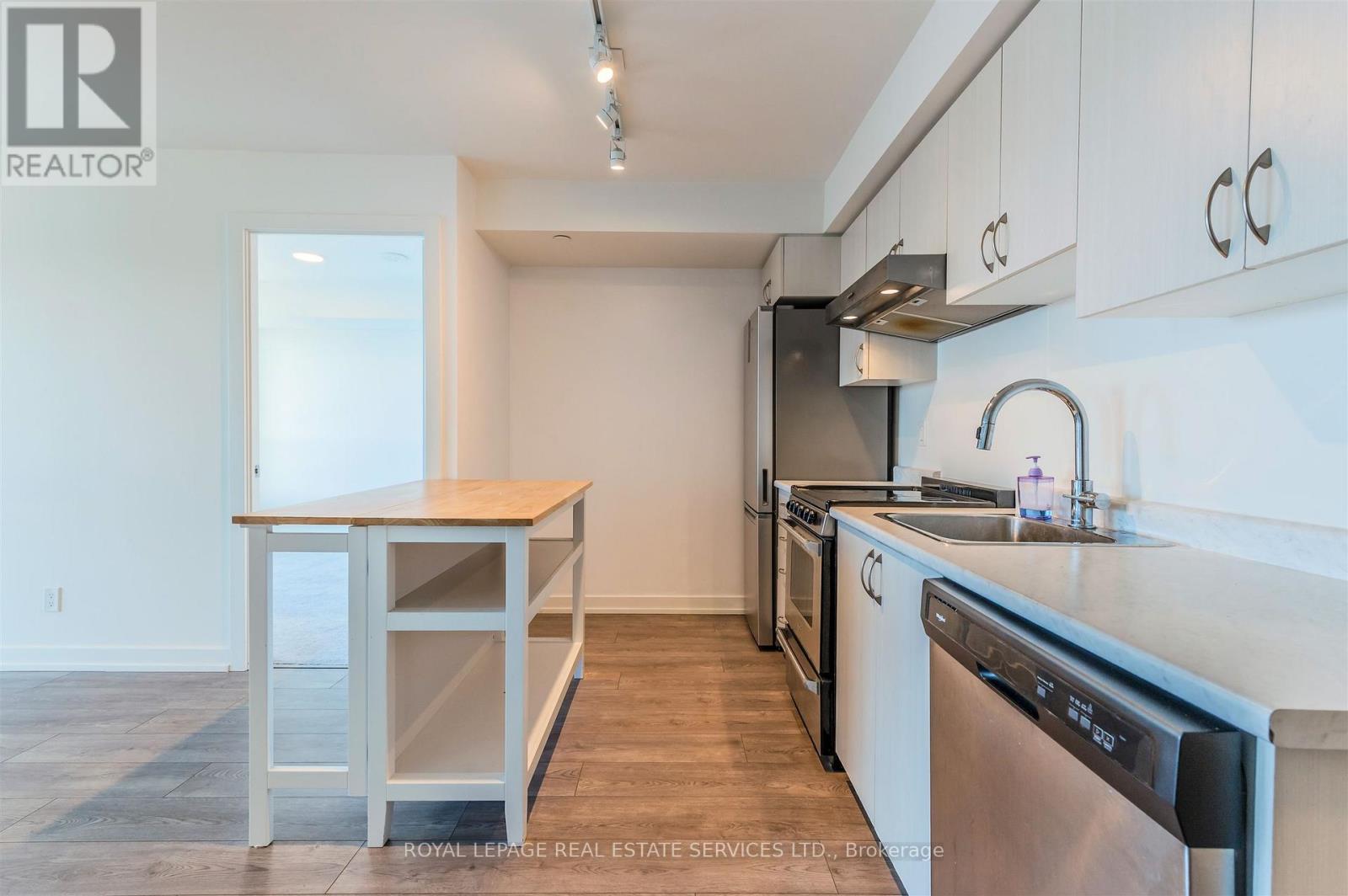 1907 - 10 Wilby Crescent, Toronto, Ontario  M9N 0B6 - Photo 9 - W12841668