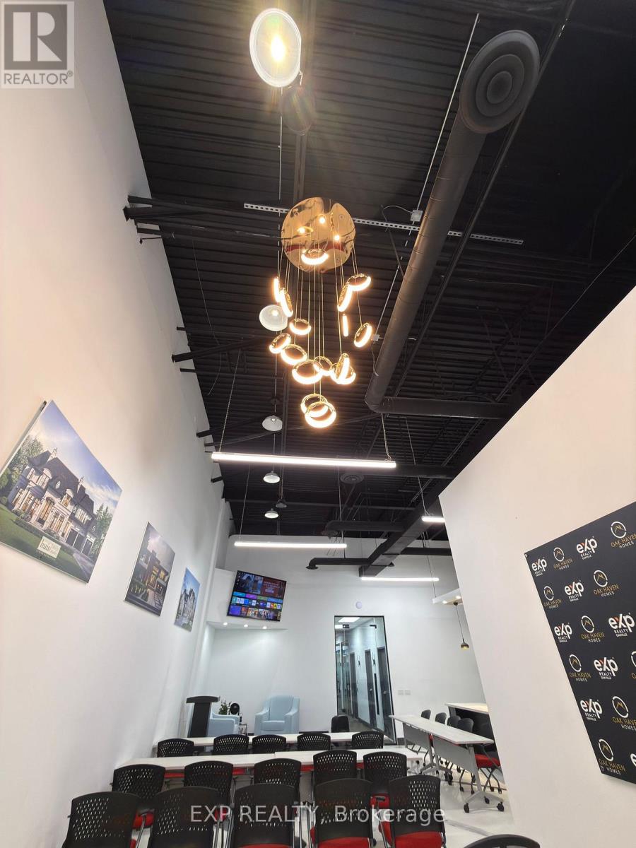 17 - 1075 North Service Road W, Oakville, Ontario  L6M 2G2 - Photo 13 - W12841706