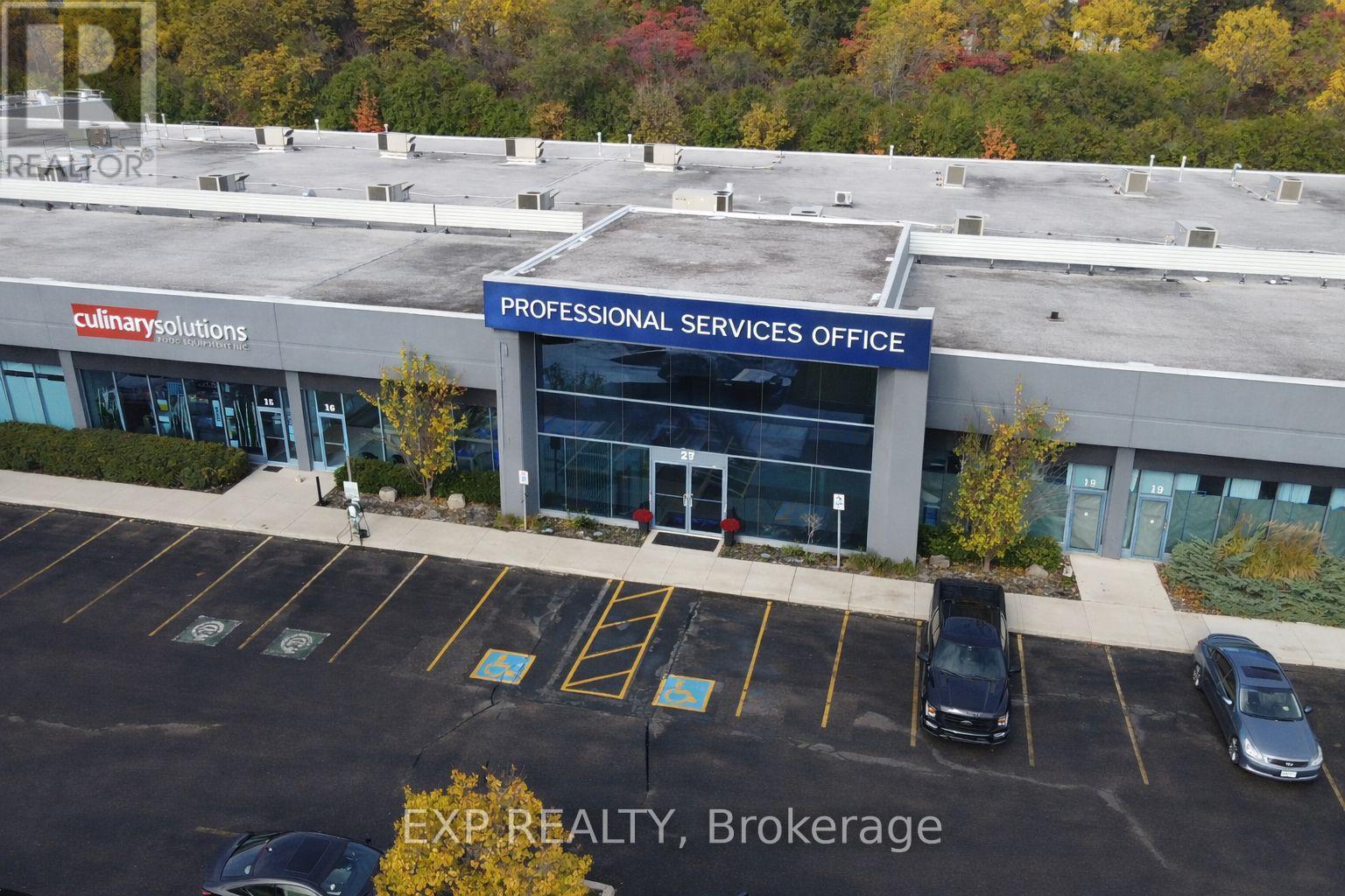 17 - 1075 North Service Road W, Oakville, Ontario  L6M 2G2 - Photo 2 - W12841706