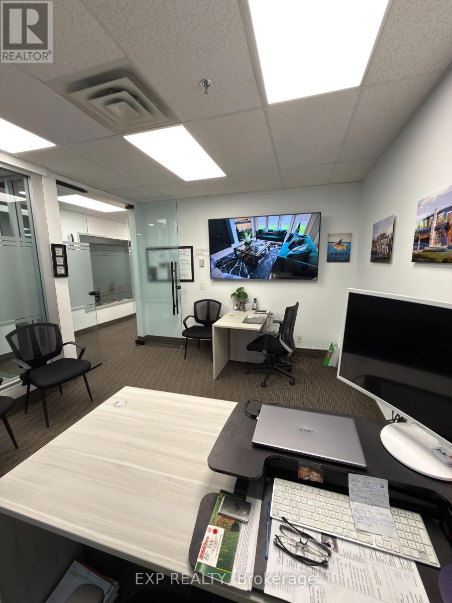 17 - 1075 North Service Road W, Oakville, Ontario  L6M 2G2 - Photo 34 - W12841706