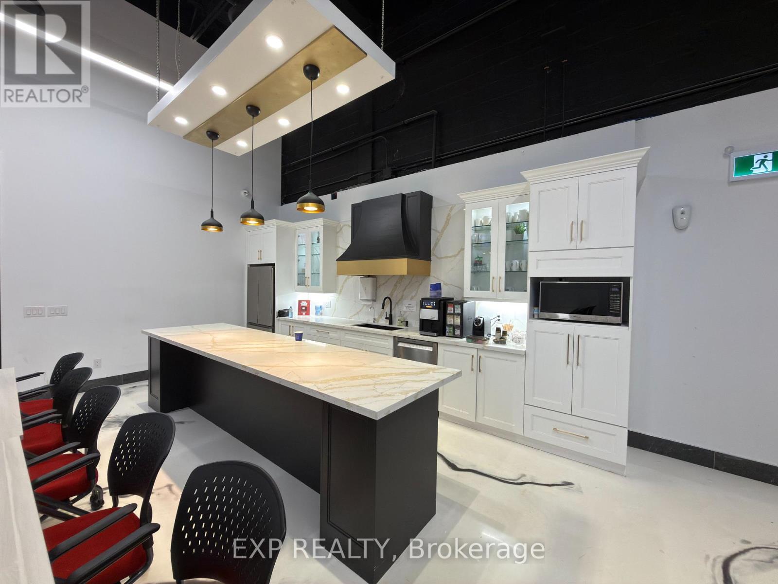 17 - 1075 North Service Road W, Oakville, Ontario  L6M 2G2 - Photo 9 - W12841706