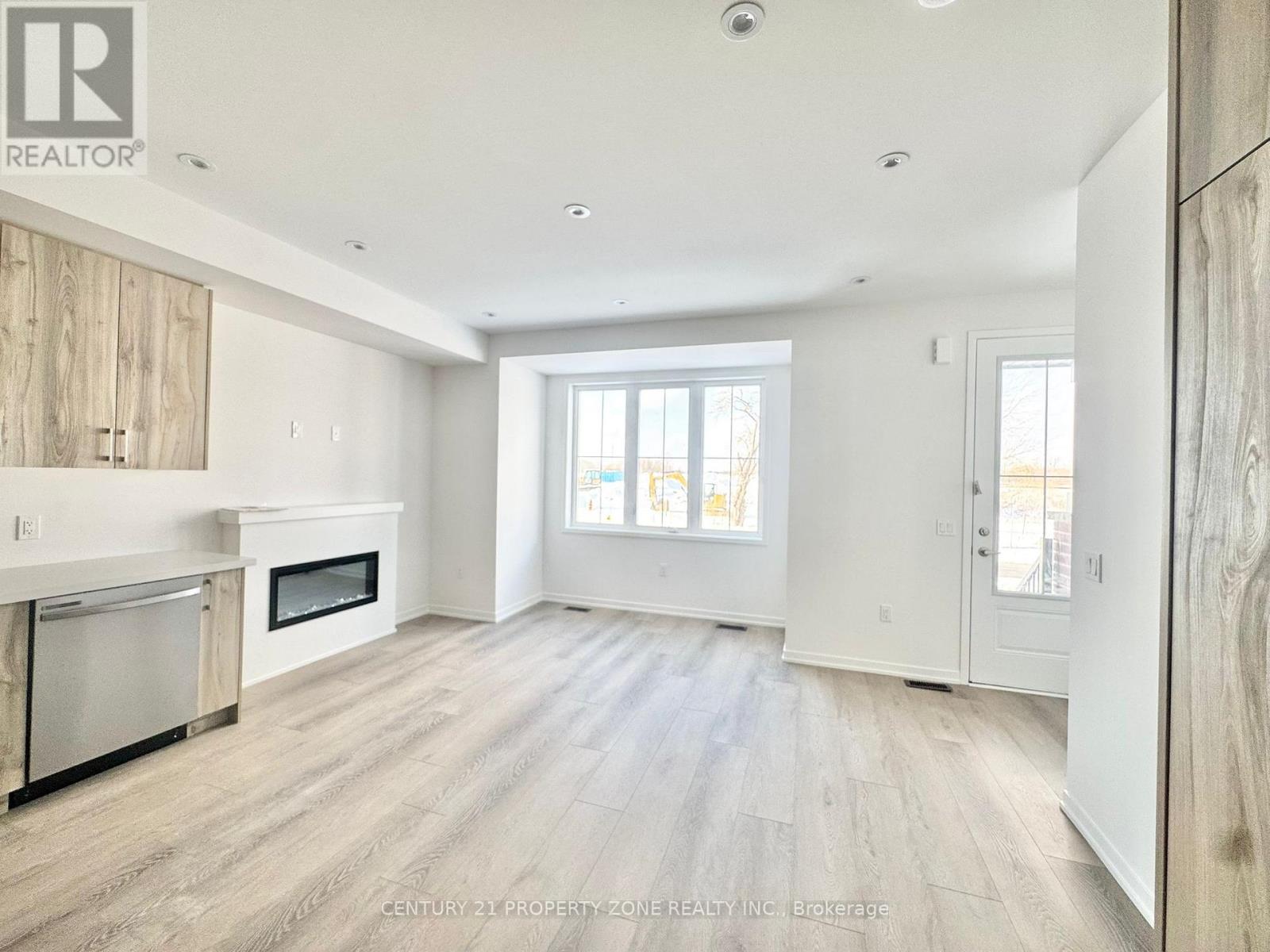 39 Kingbird Common, Cambridge, Ontario  N1R 5S2 - Photo 3 - X12841680