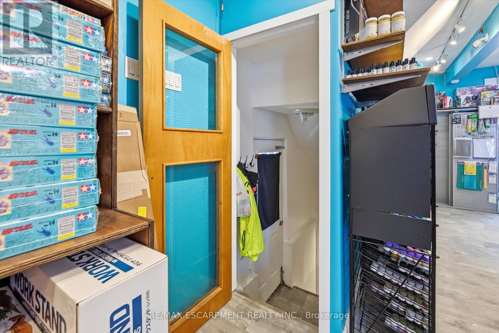 421 Concession Street, Hamilton, Ontario  L9A 1C1 - Photo 13 - X12841736