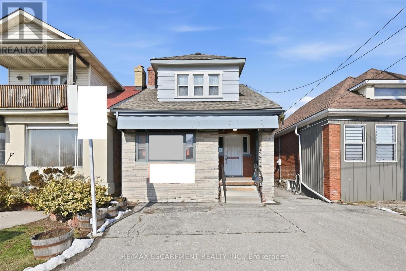 421 Concession Street, Hamilton, Ontario  L9A 1C1 - Photo 2 - X12841736