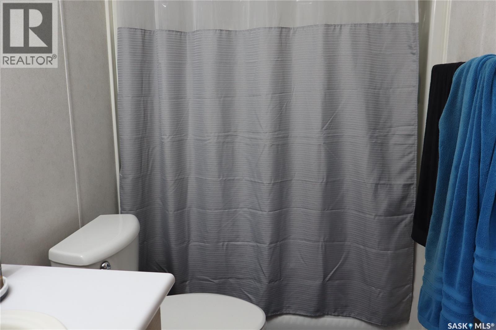 20 H Avenue, Willow Bunch, Saskatchewan  S0H 4K0 - Photo 20 - SK029537