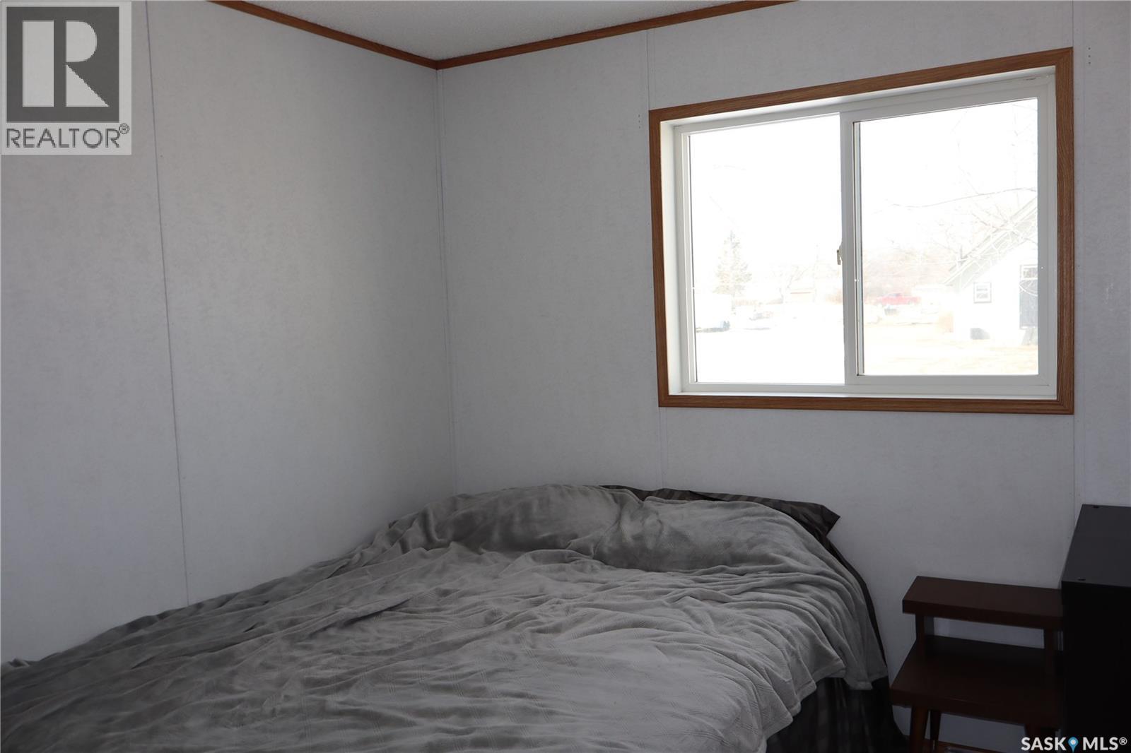 20 H Avenue, Willow Bunch, Saskatchewan  S0H 4K0 - Photo 21 - SK029537