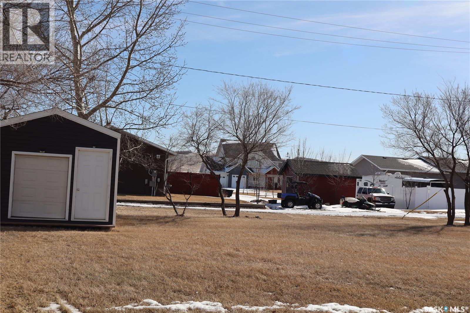 20 H Avenue, Willow Bunch, Saskatchewan  S0H 4K0 - Photo 28 - SK029537