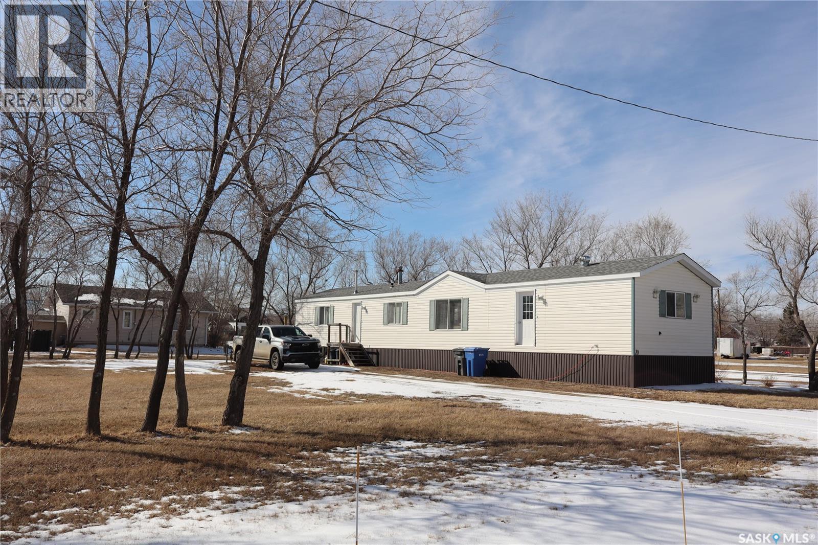 20 H Avenue, Willow Bunch, Saskatchewan  S0H 4K0 - Photo 34 - SK029537