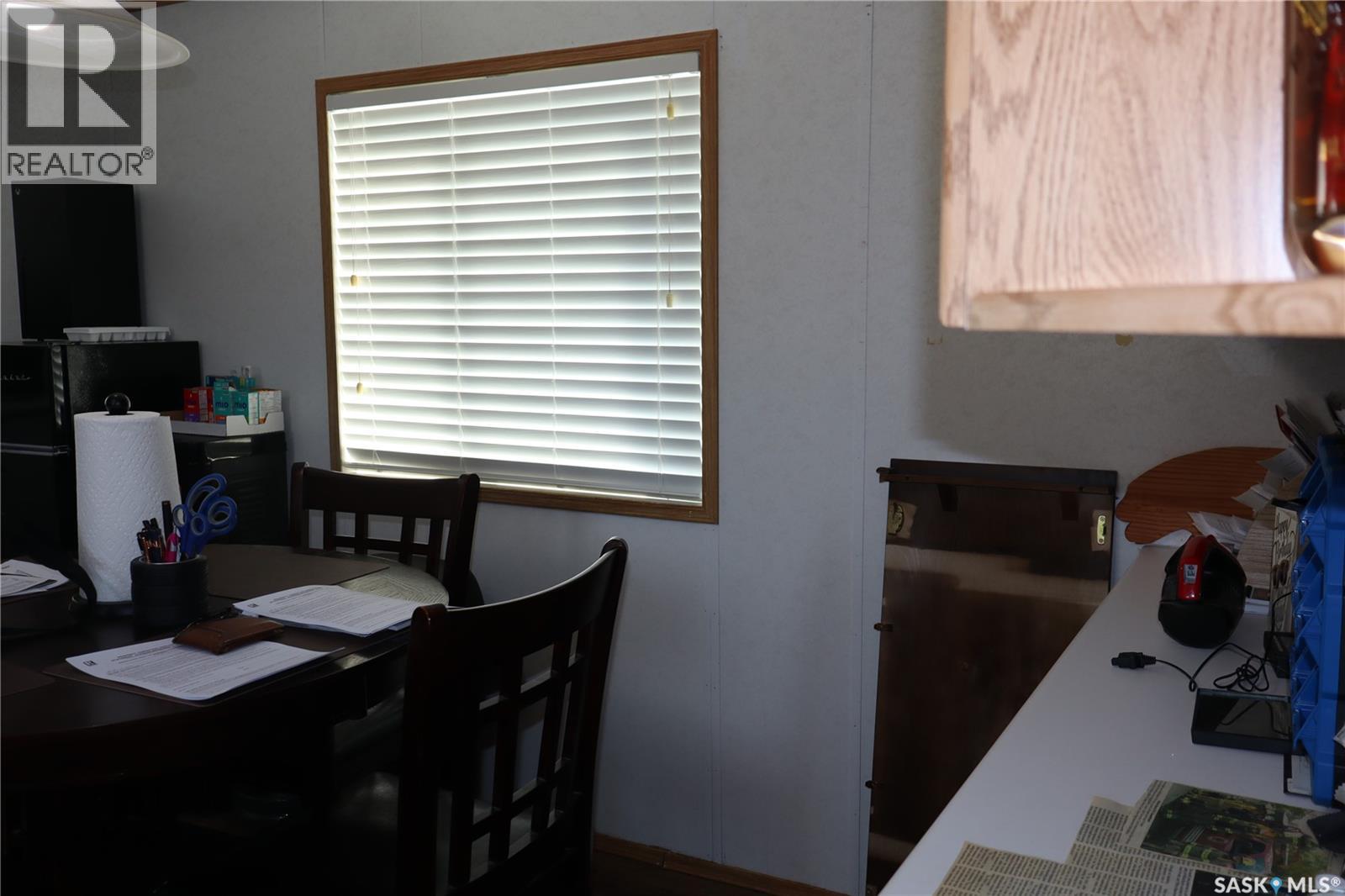 20 H Avenue, Willow Bunch, Saskatchewan  S0H 4K0 - Photo 8 - SK029537