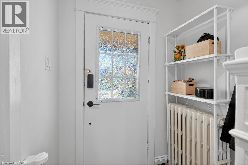 53 East 21st Street, Hamilton, Ontario  L8V 2T3 - Photo 4 - 40809045