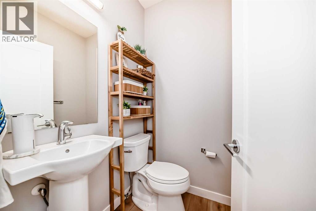 896 West Lakeview Drive, Chestermere, Alberta  T1X 1Z5 - Photo 16 - A2285365