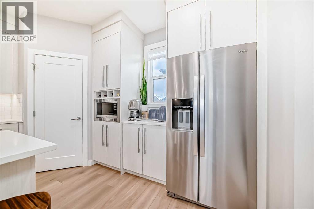 896 West Lakeview Drive, Chestermere, Alberta  T1X 1Z5 - Photo 8 - A2285365