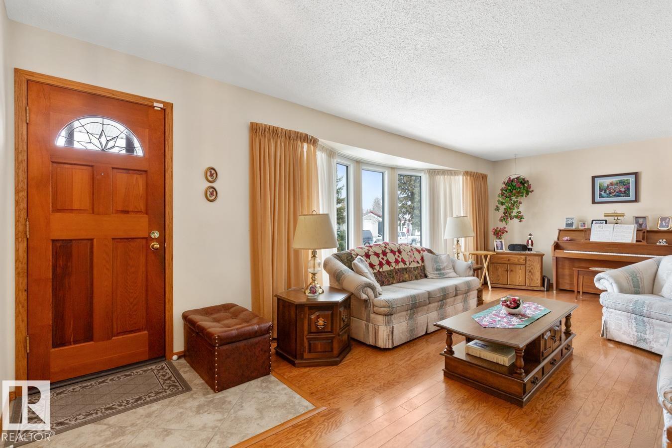 60 Peace River Dr, Devon, Alberta  T9G 1N4 - Photo 3 - E4475694