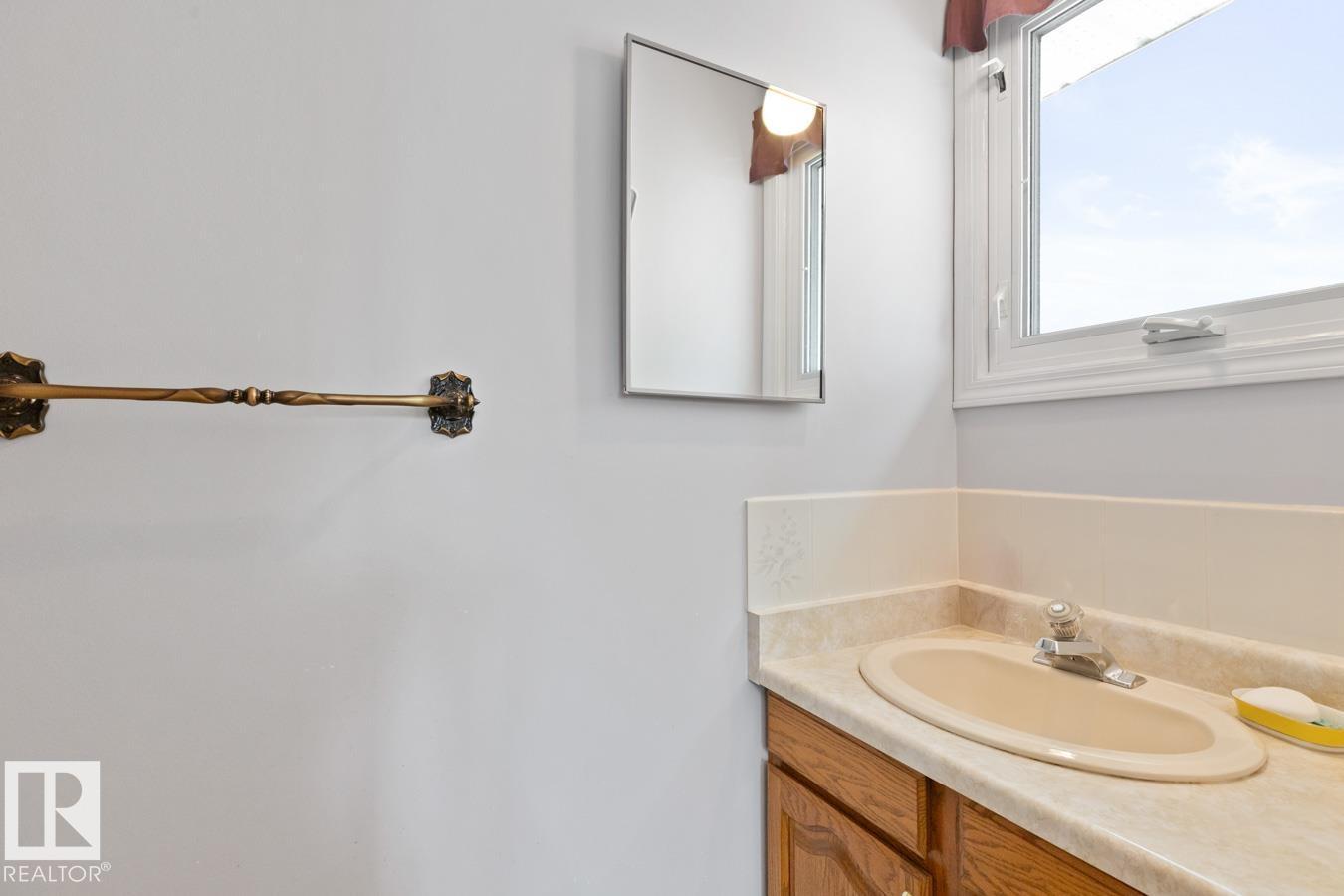 60 Peace River Dr, Devon, Alberta  T9G 1N4 - Photo 17 - E4475694