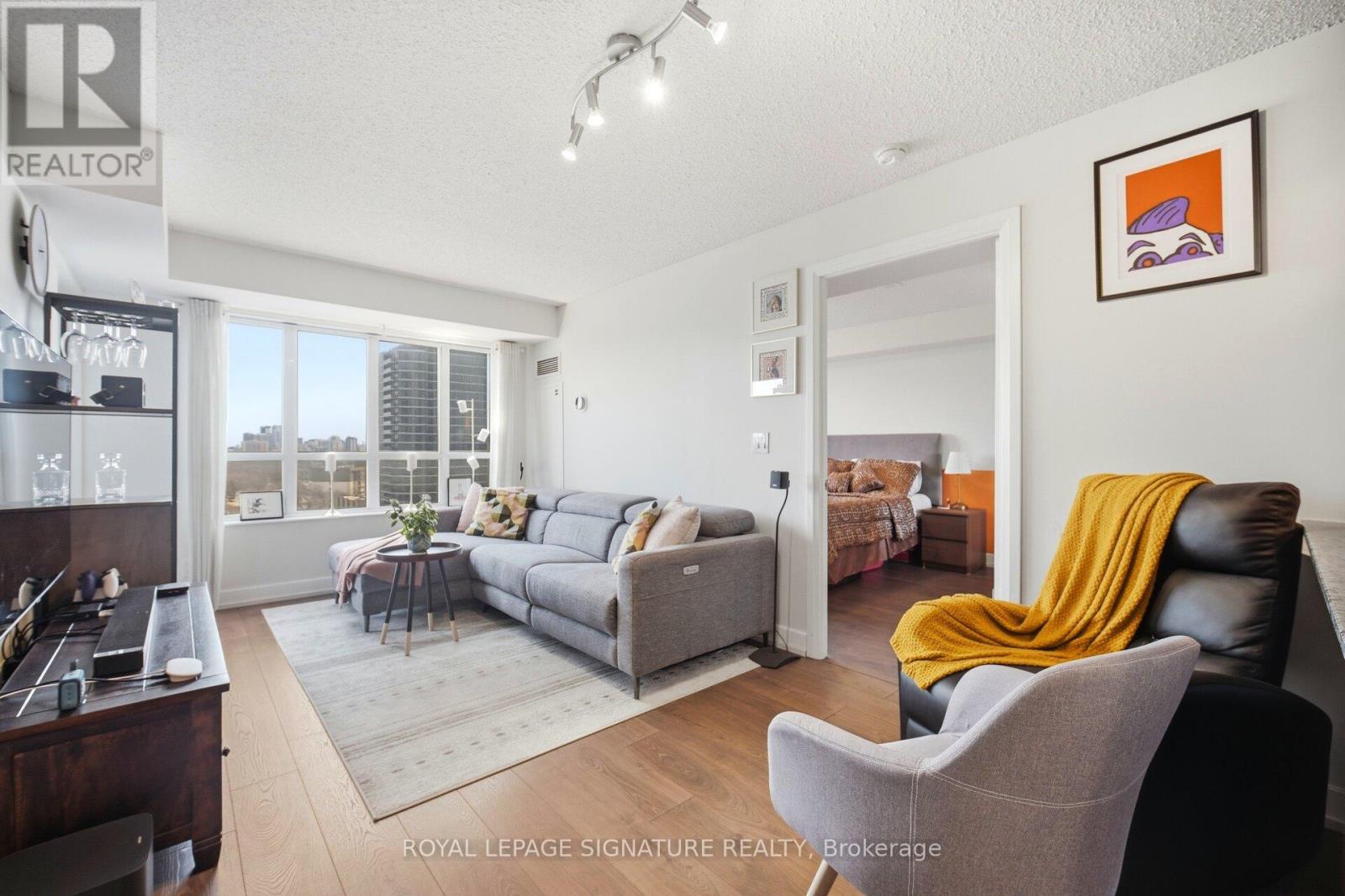 926 - 2 Eva Road E, Toronto, Ontario M9C 0A9 - Photo 12 - W12841710