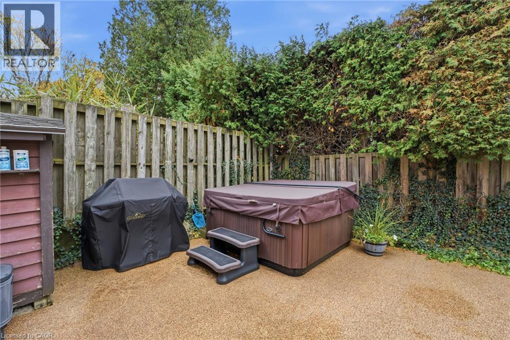 668 Tomahawk Crescent, Ancaster, Ontario  L9G 3R2 - Photo 39 - 40809262