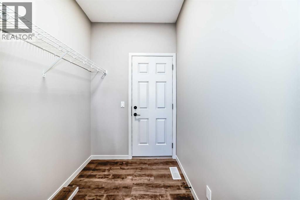 35 Bartlett Crescent Se, Calgary, Alberta  T3S 0P6 - Photo 18 - A2285687