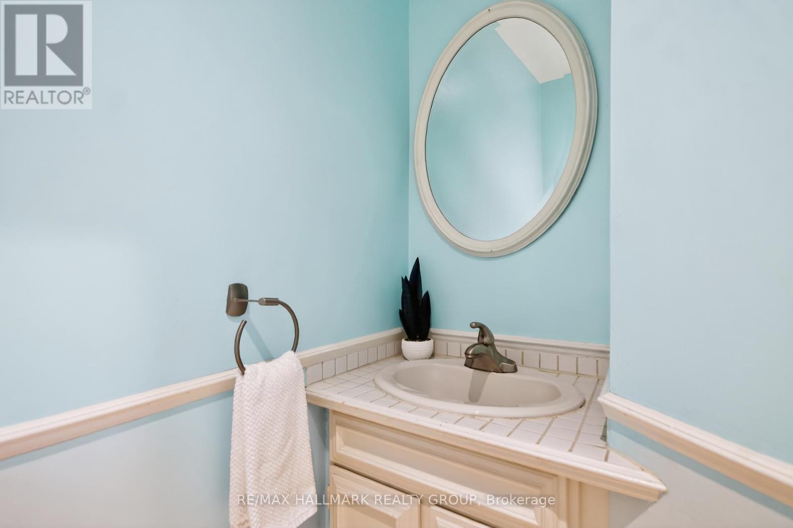 4 Lower Charlotte Street, Ottawa, Ontario K1N 8K1 - Photo 13 - X12841808