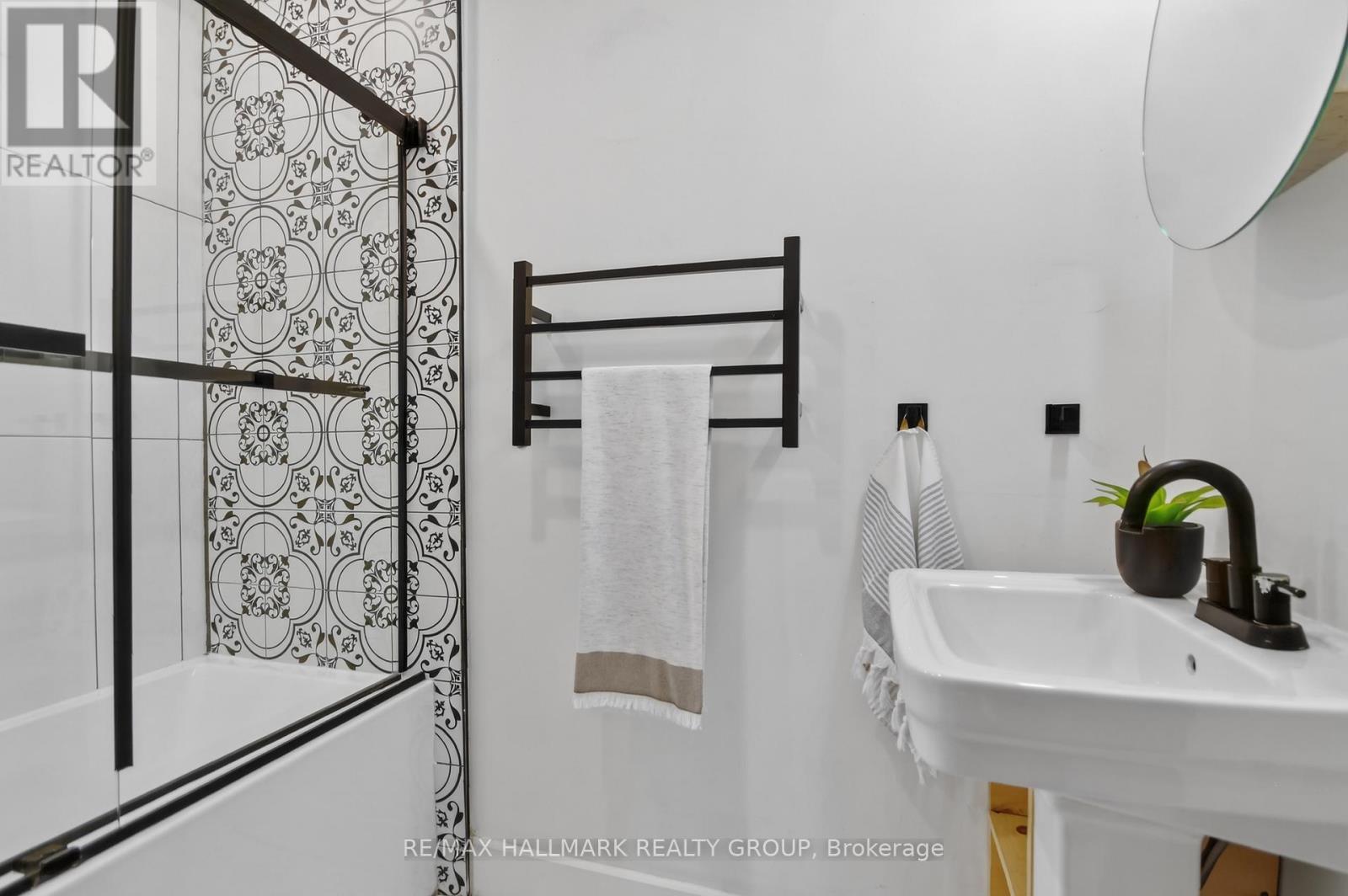 4 Lower Charlotte Street, Ottawa, Ontario K1N 8K1 - Photo 23 - X12841808