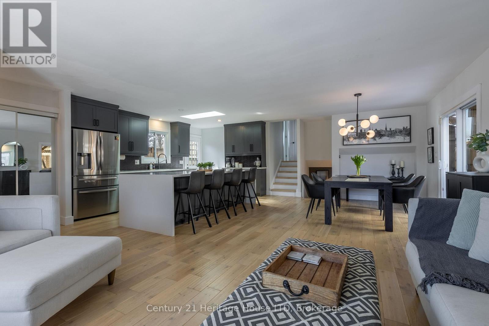 26 Royal Orchard Crescent, St. Catharines, Ontario  L2N 4E9 - Photo 6 - X12836740