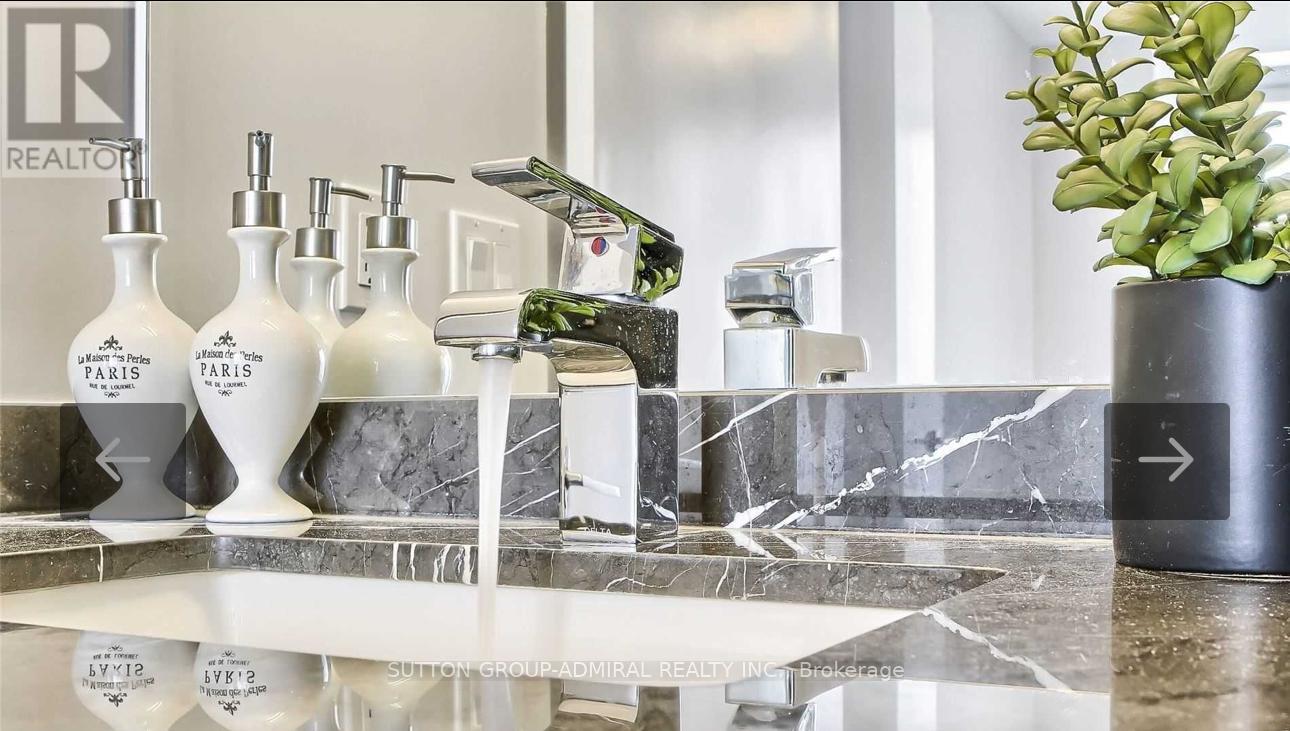 1207 - 9471 Yonge Street, Richmond Hill, Ontario  L4C 0Z5 - Photo 20 - N12696526