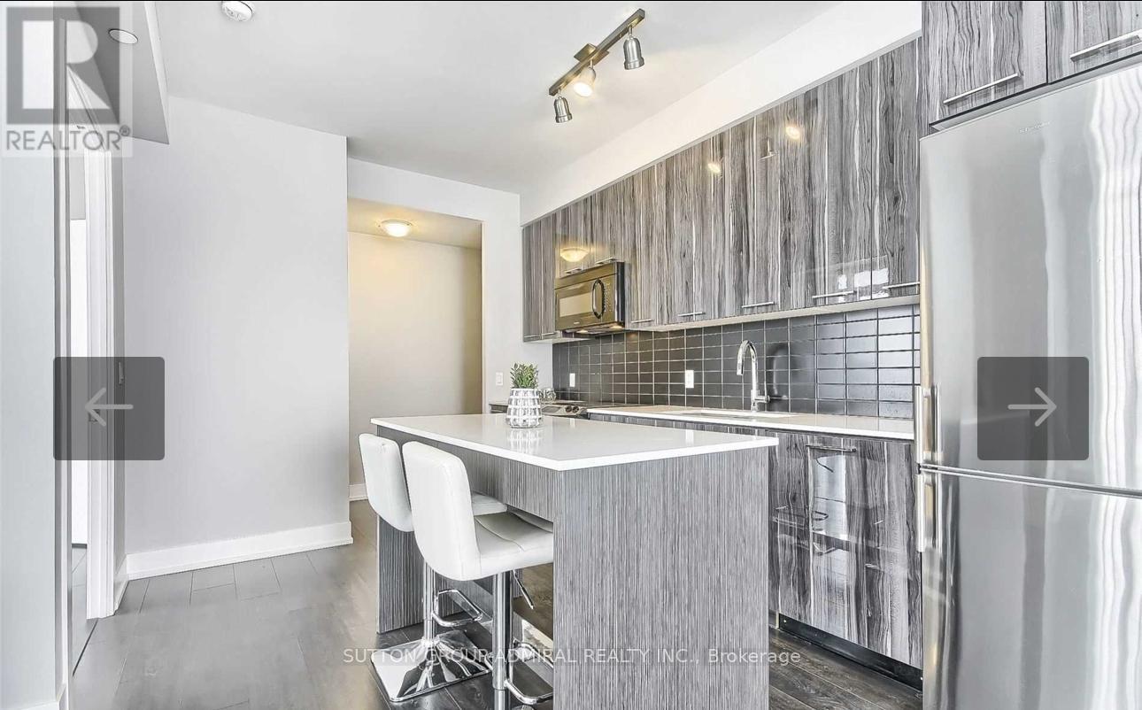 1207 - 9471 Yonge Street, Richmond Hill, Ontario  L4C 0Z5 - Photo 5 - N12696526