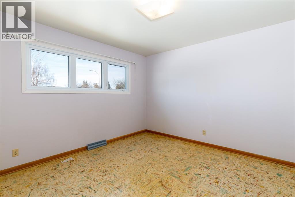 4922 46 Street, Bentley, Alberta  T0C 0J0 - Photo 12 - A2286229