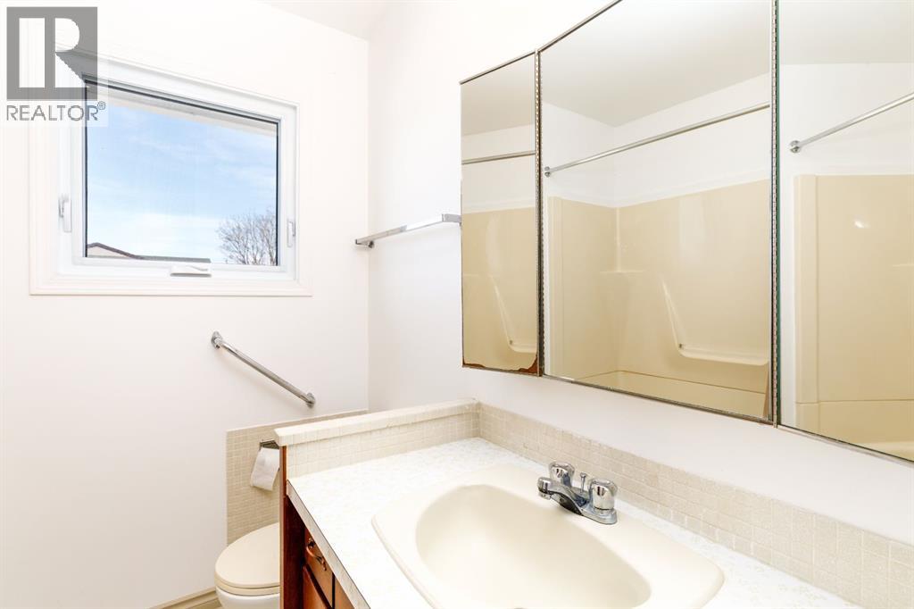 4922 46 Street, Bentley, Alberta  T0C 0J0 - Photo 10 - A2286229