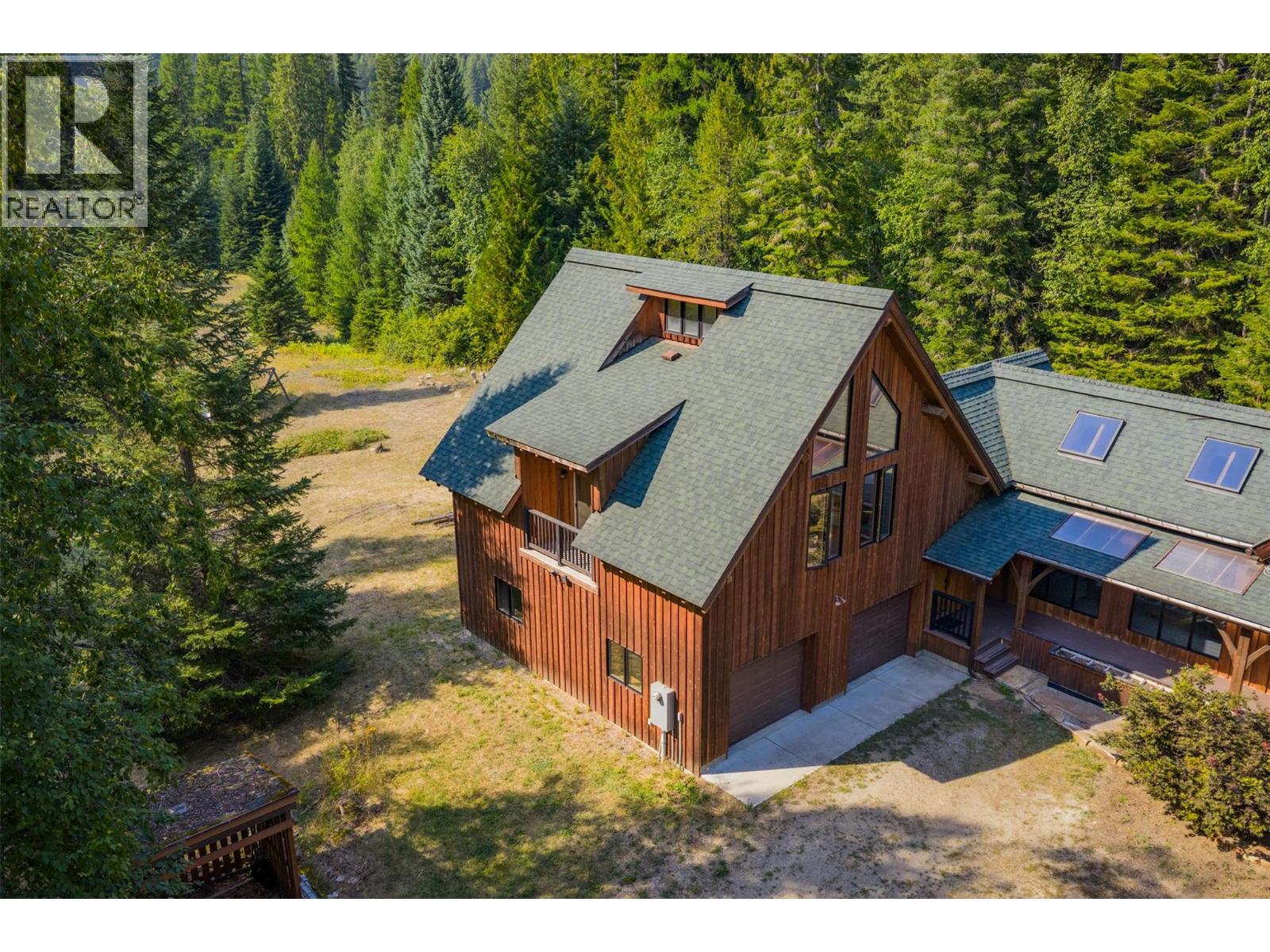 2496 Pass Creek Road, Pass Creek, British Columbia