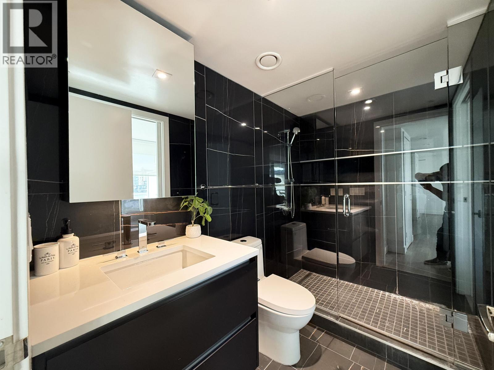 561 6320 No. 3 Road, Richmond, British Columbia  V6Y 0L5 - Photo 11 - R3095688