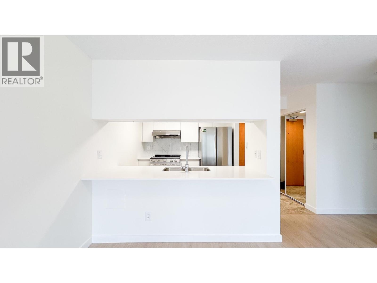 407 9633 Manchester Drive, Burnaby, British Columbia  V3N 4Y9 - Photo 12 - R3095693