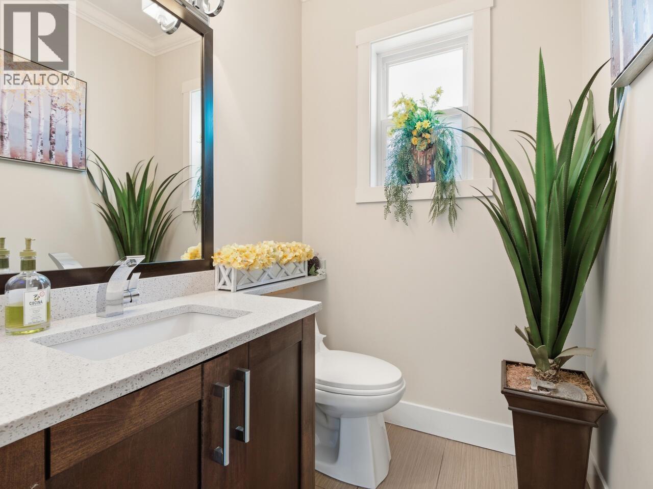 1029 Salter Street, New Westminster, British Columbia  V3M 0H5 - Photo 31 - R3095356