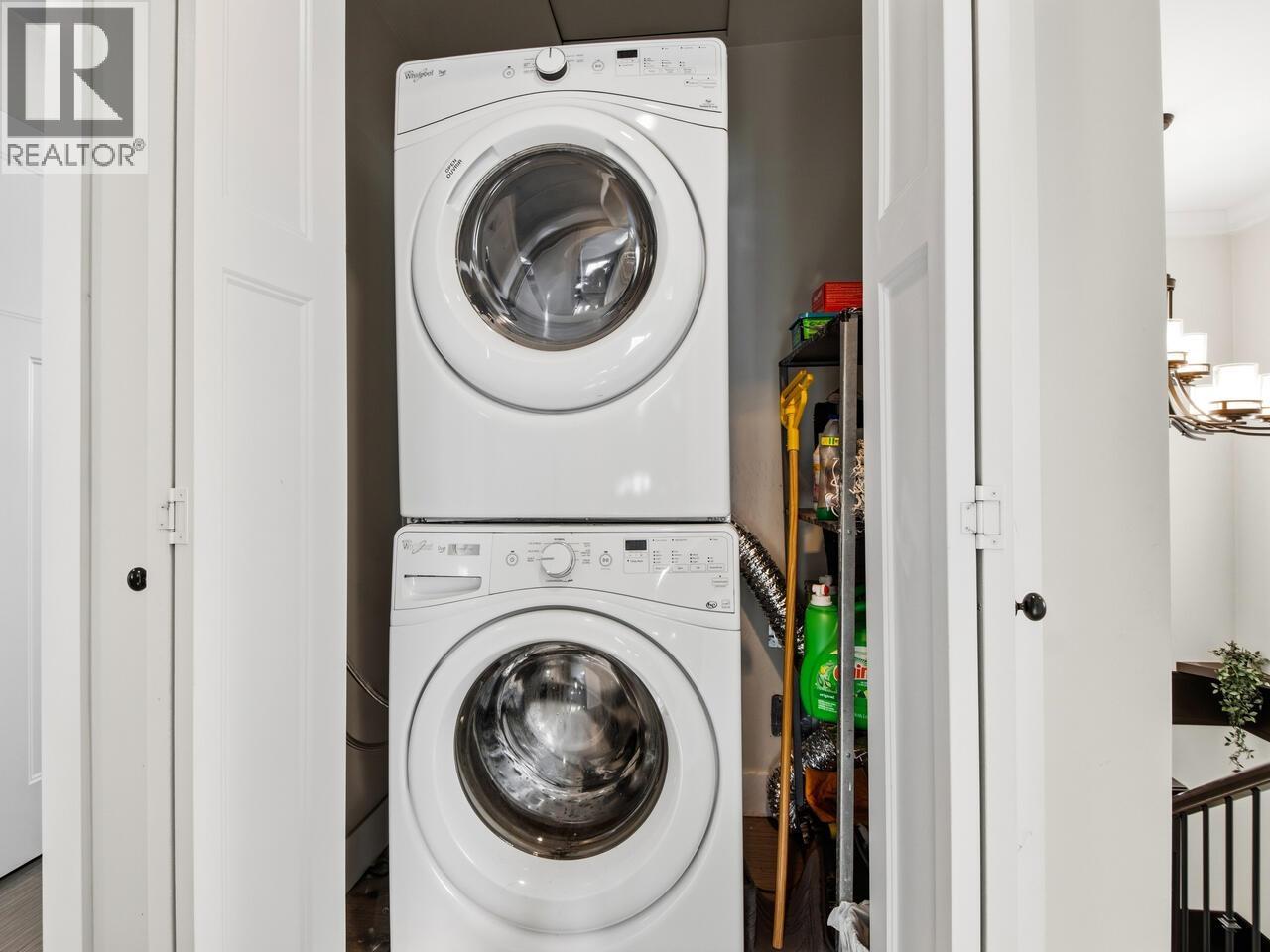 1029 Salter Street, New Westminster, British Columbia  V3M 0H5 - Photo 32 - R3095356