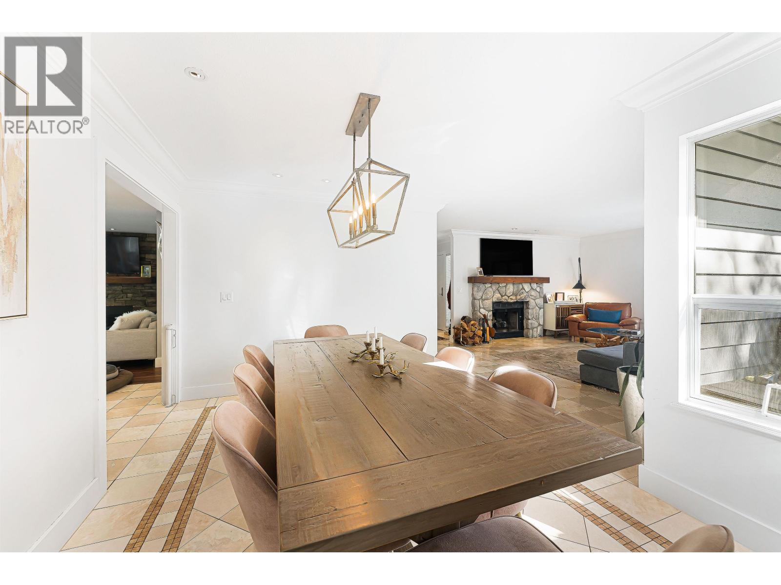 3968 Frames Place, North Vancouver, British Columbia  V7G 2M4 - Photo 12 - R3095666