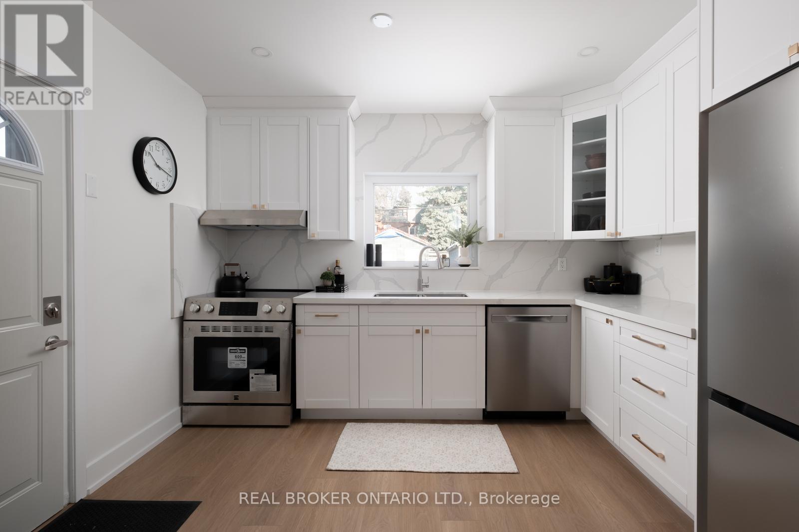 157 Lippincott Street, Toronto, Ontario  M5S 2P3 - Photo 14 - C12841798