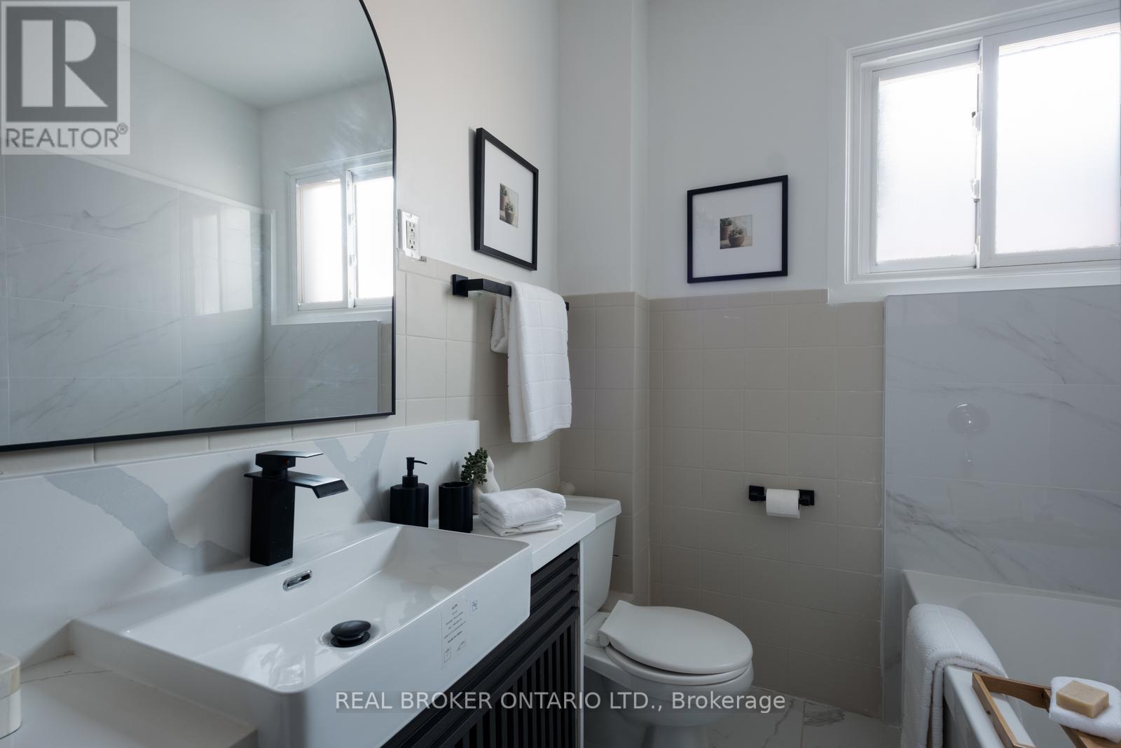 157 Lippincott Street, Toronto, Ontario  M5S 2P3 - Photo 32 - C12841798