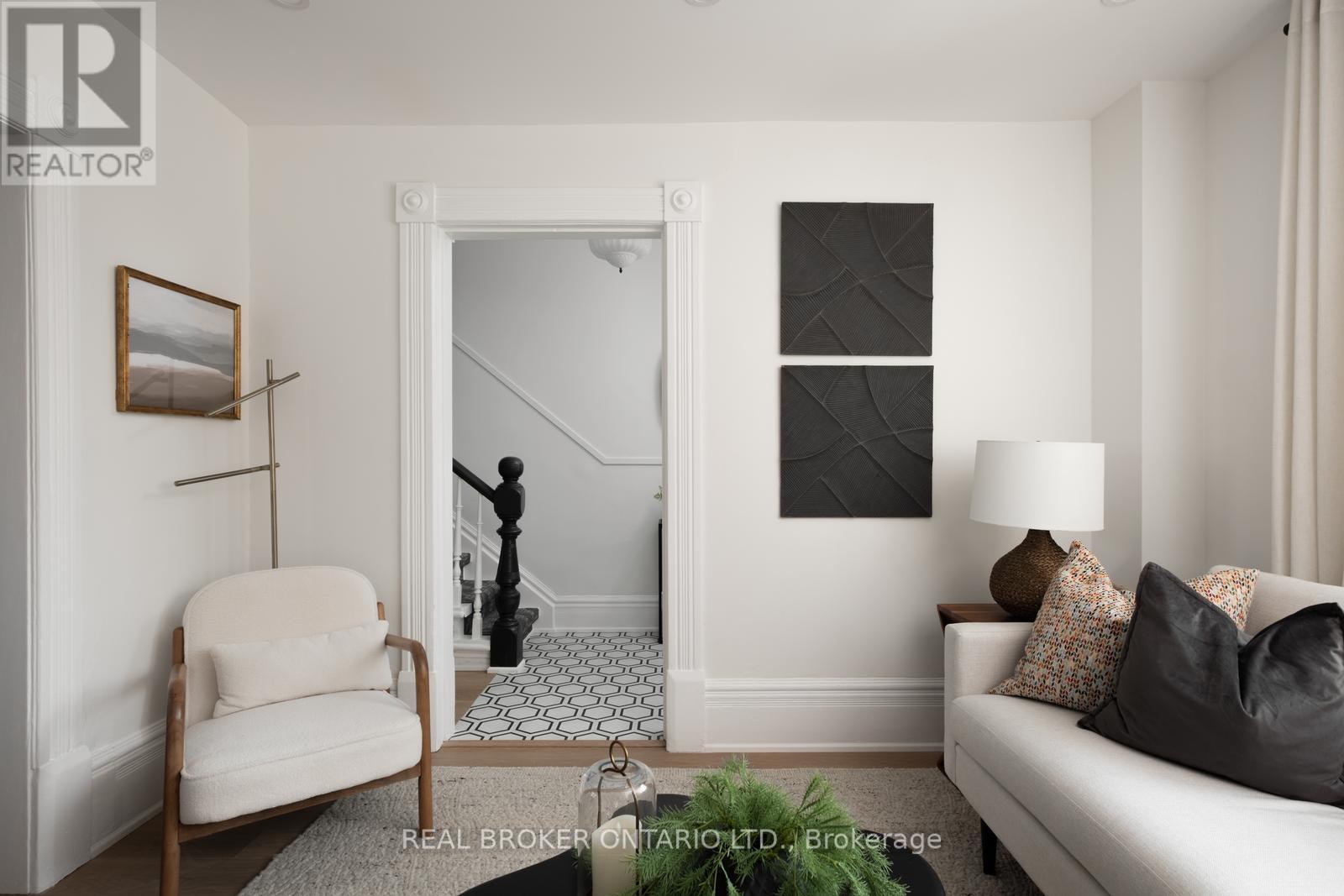 157 Lippincott Street, Toronto, Ontario  M5S 2P3 - Photo 6 - C12841798