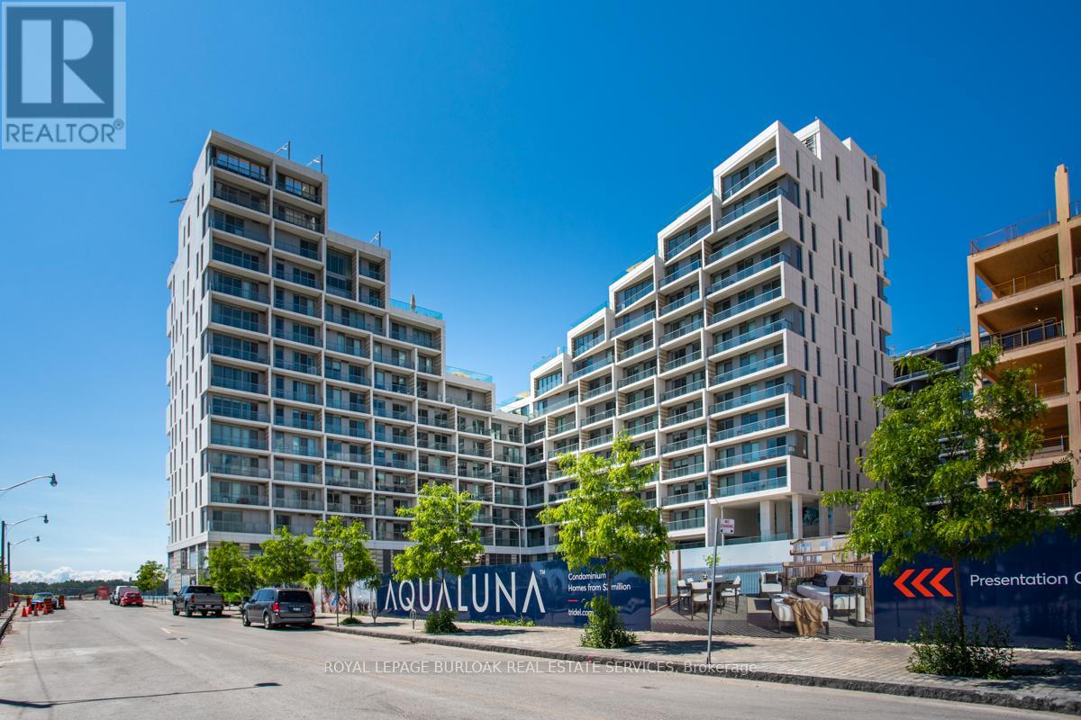 19 - 118 MERCHANTS' WHARF, Toronto, Ontario