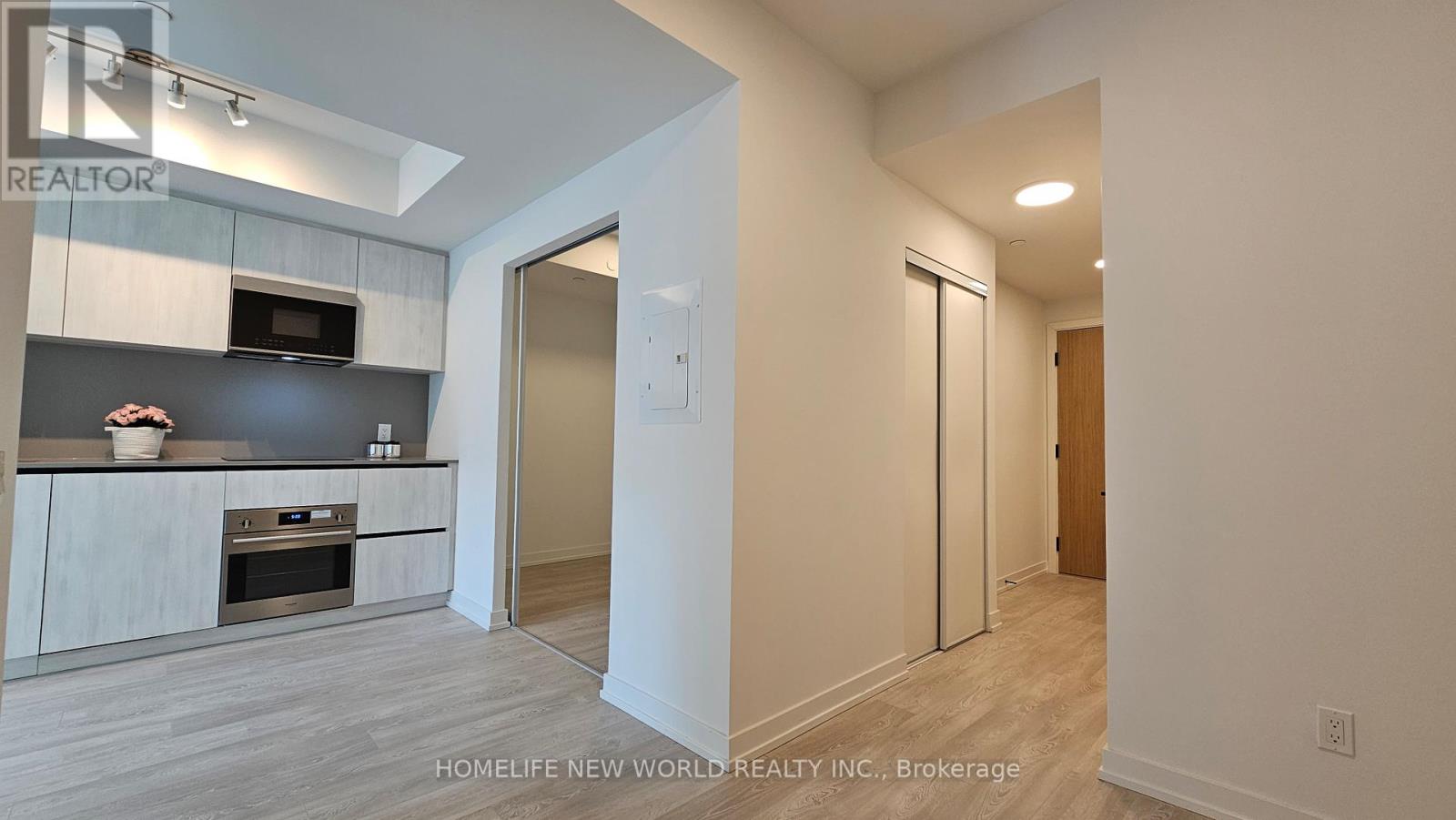 524 - 35 Parliament Street, Toronto, Ontario  M5A 0Z5 - Photo 3 - C12841854