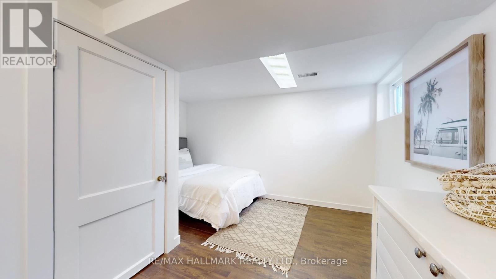 15a Myrtle Avenue, Toronto, Ontario  M4M 2A3 - Photo 23 - E12839324