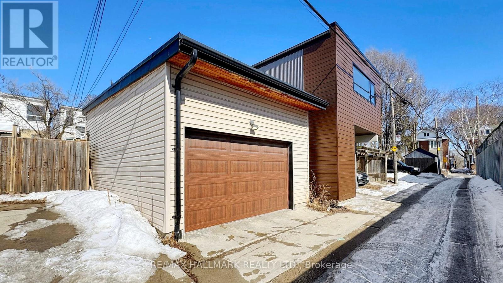 15a Myrtle Avenue, Toronto, Ontario  M4M 2A3 - Photo 37 - E12839324