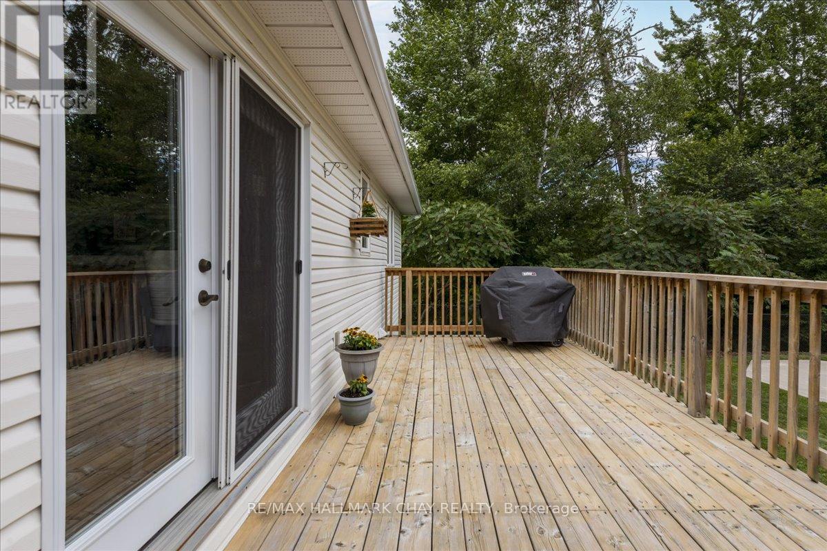1103 Belle Aire Beach Road, Innisfil, Ontario  L0L 1C0 - Photo 19 - N12752344