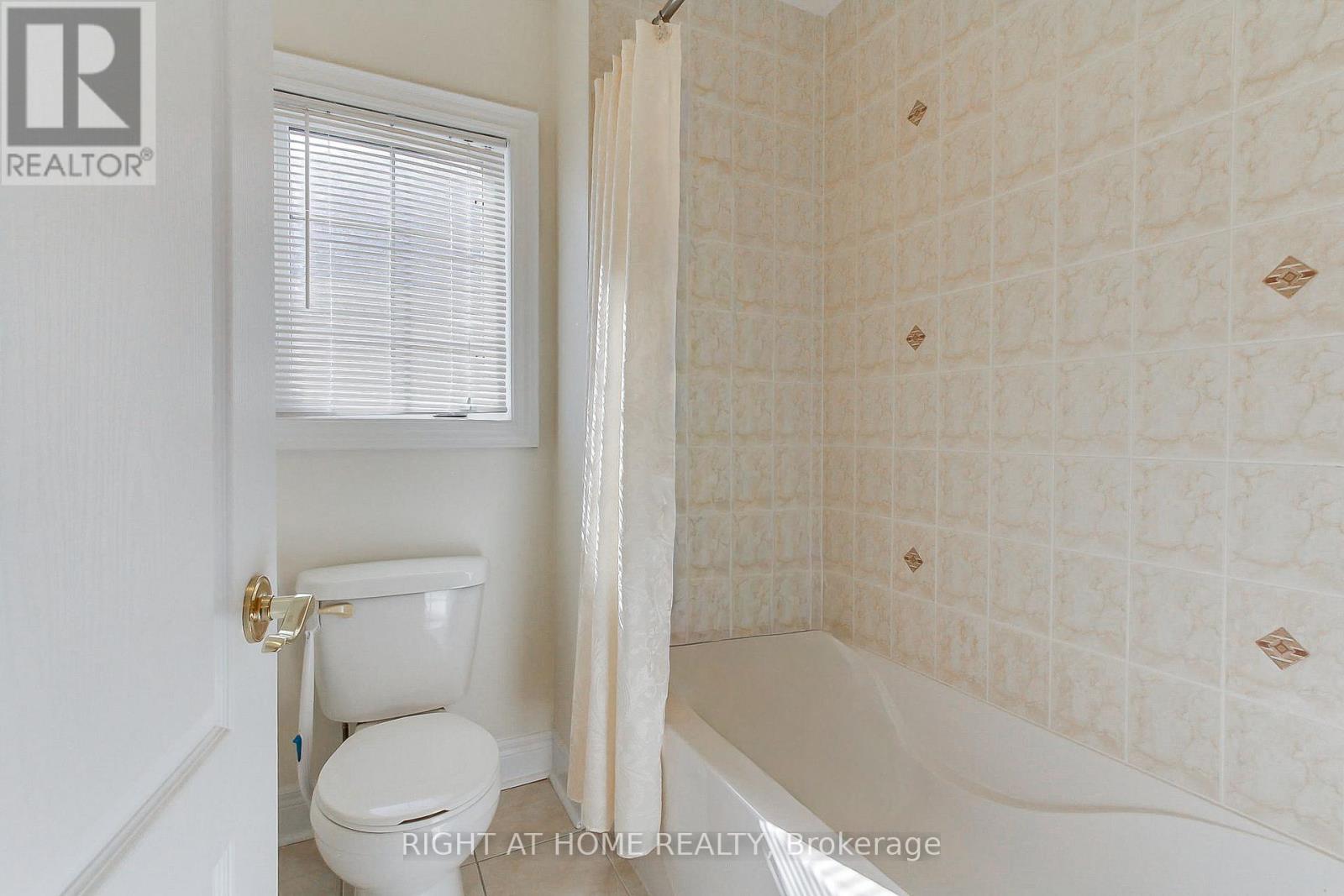 8 Sweet Anna Court, Vaughan, Ontario  L6A 4E3 - Photo 24 - N12839966