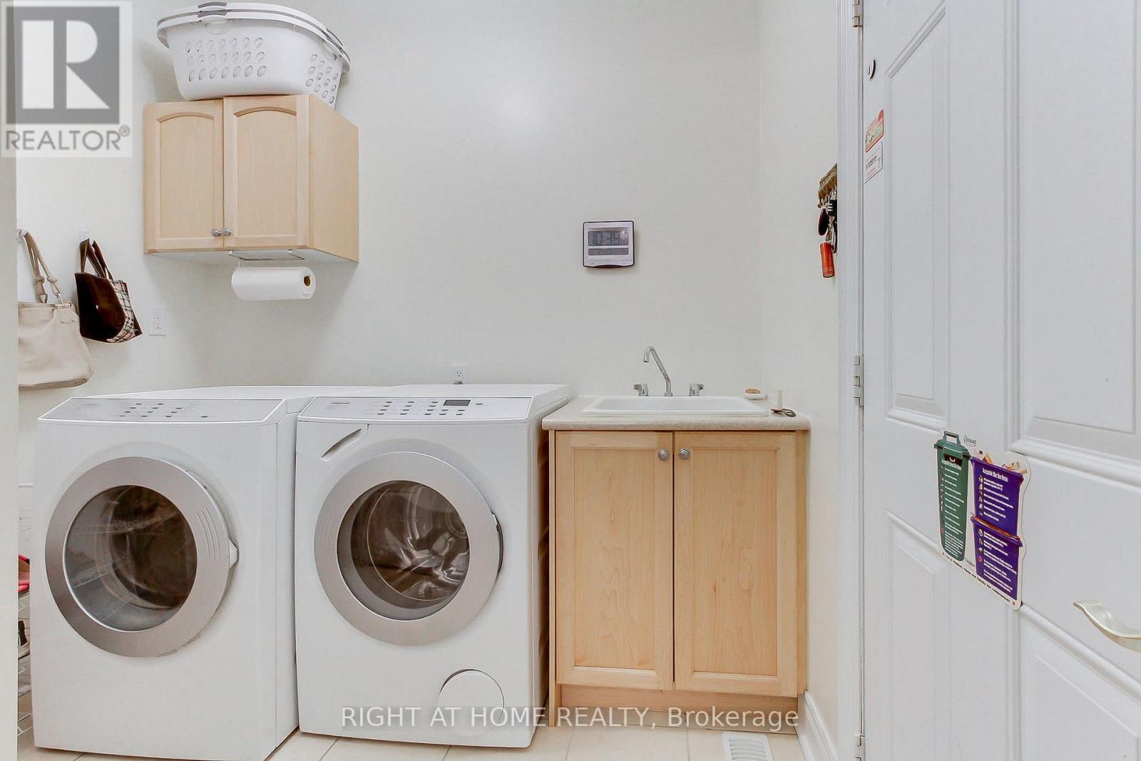 8 Sweet Anna Court, Vaughan, Ontario  L6A 4E3 - Photo 19 - N12839966